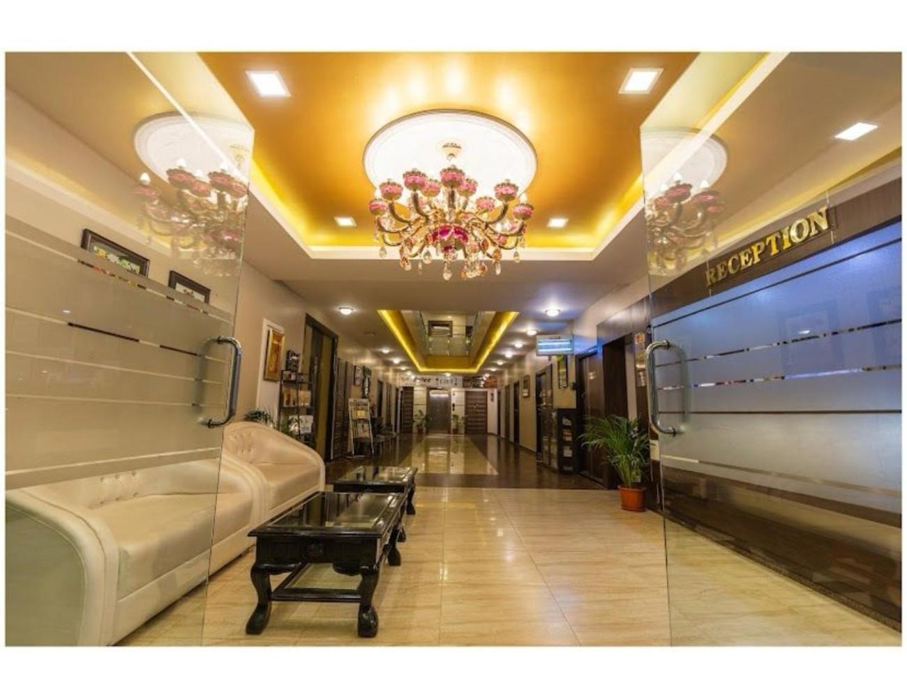 The Grand Krishna Luxury Hotel, Chikmagalūr Exterior foto
